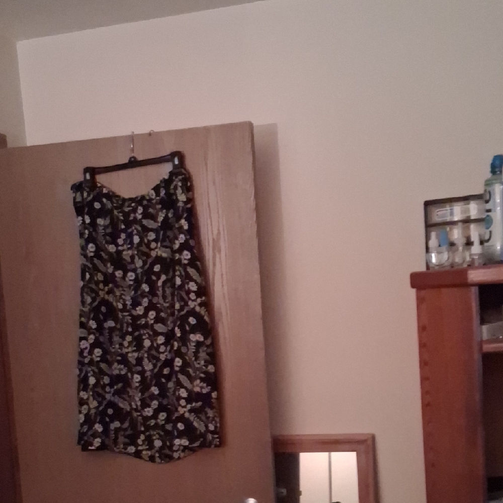 Chic Black Floral A-Line Skirt